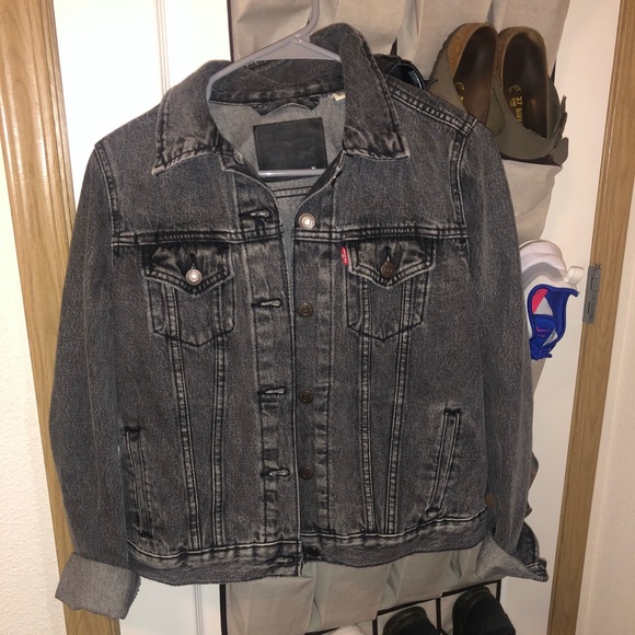 levis gray denim jacket